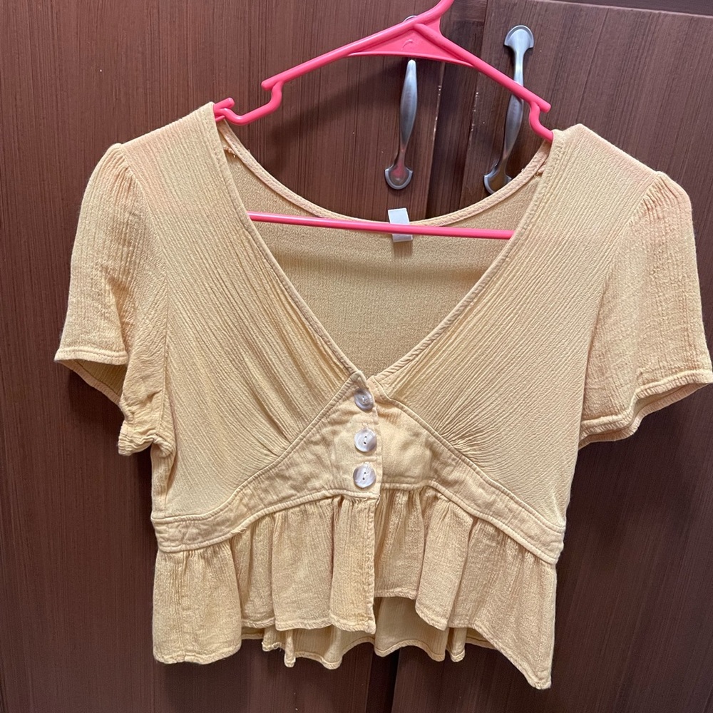 Yellow button shirt